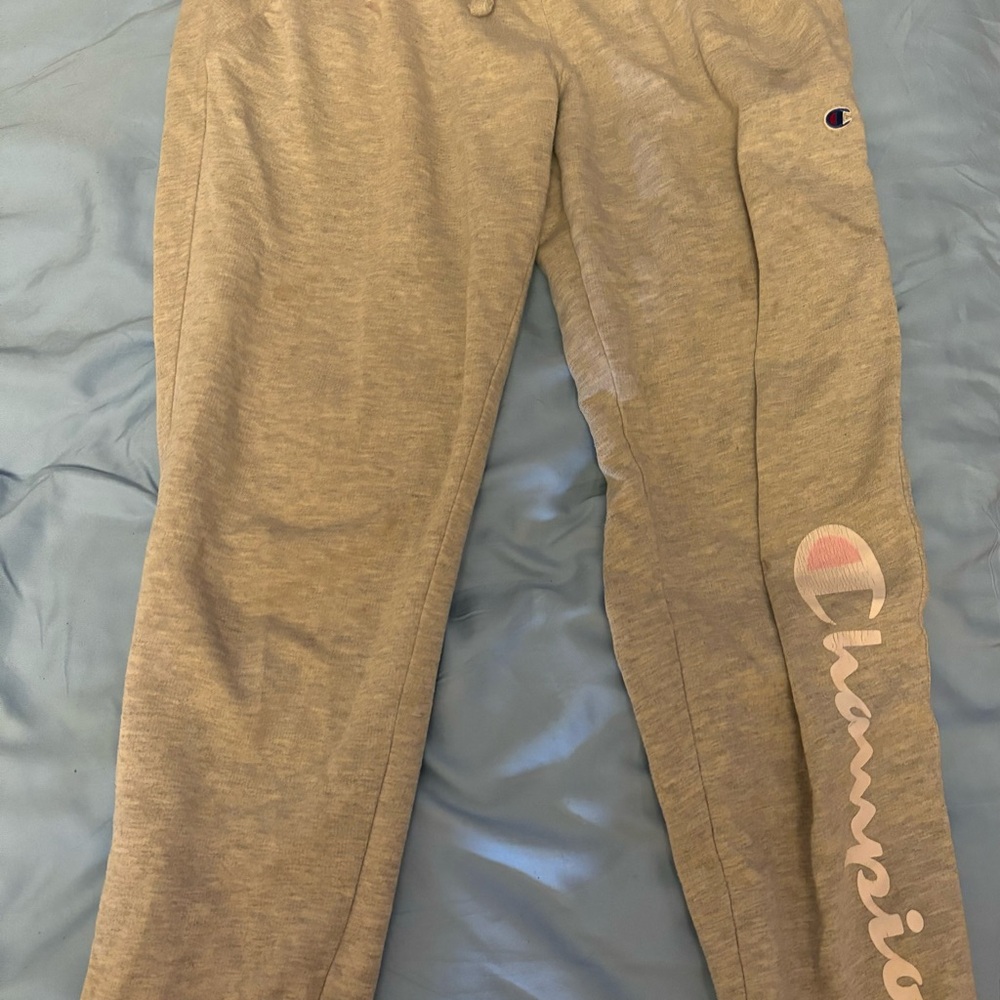 Grey sweat pants.